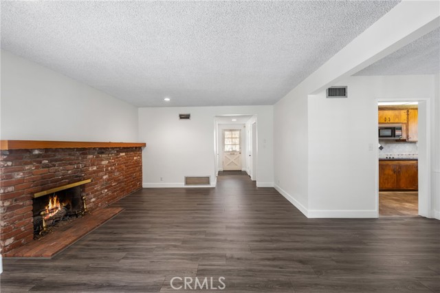 504 W Front St,