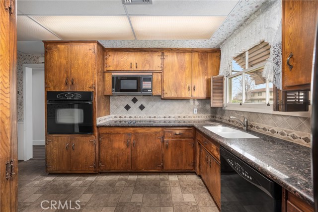 504 W Front St,