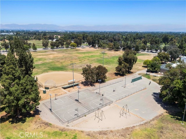 5628 Wish AVE