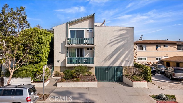 1317 12th ST Unit: 8