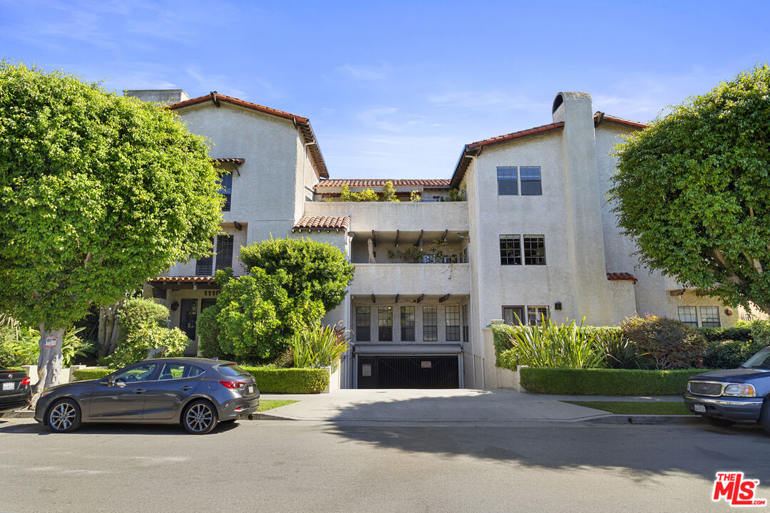 1110 S Shenandoah St Unit: 10