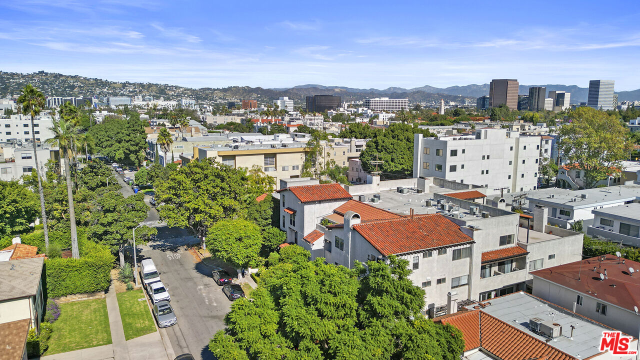 1110 S Shenandoah St Unit: 10