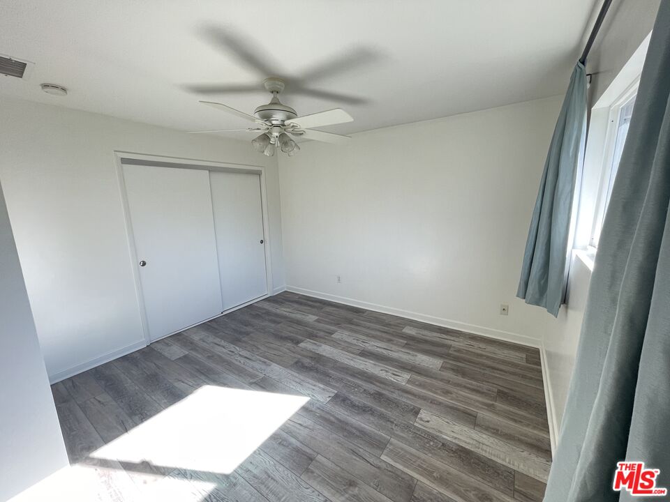 4215 1/2 Lincoln Ave