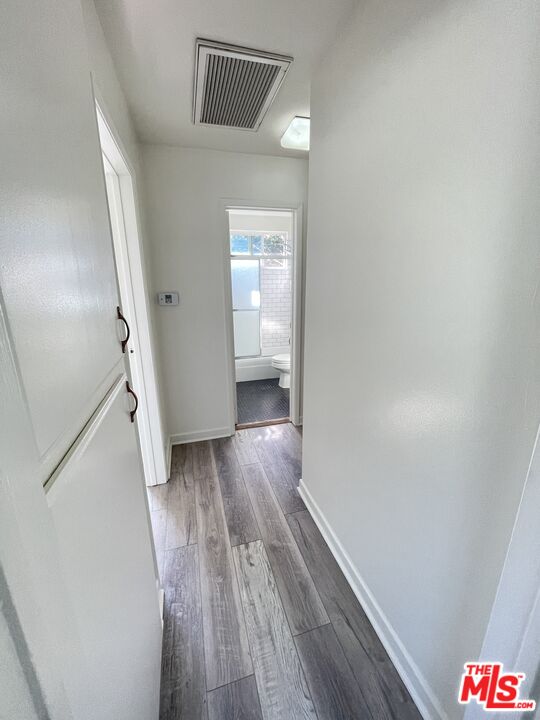 4215 1/2 Lincoln Ave