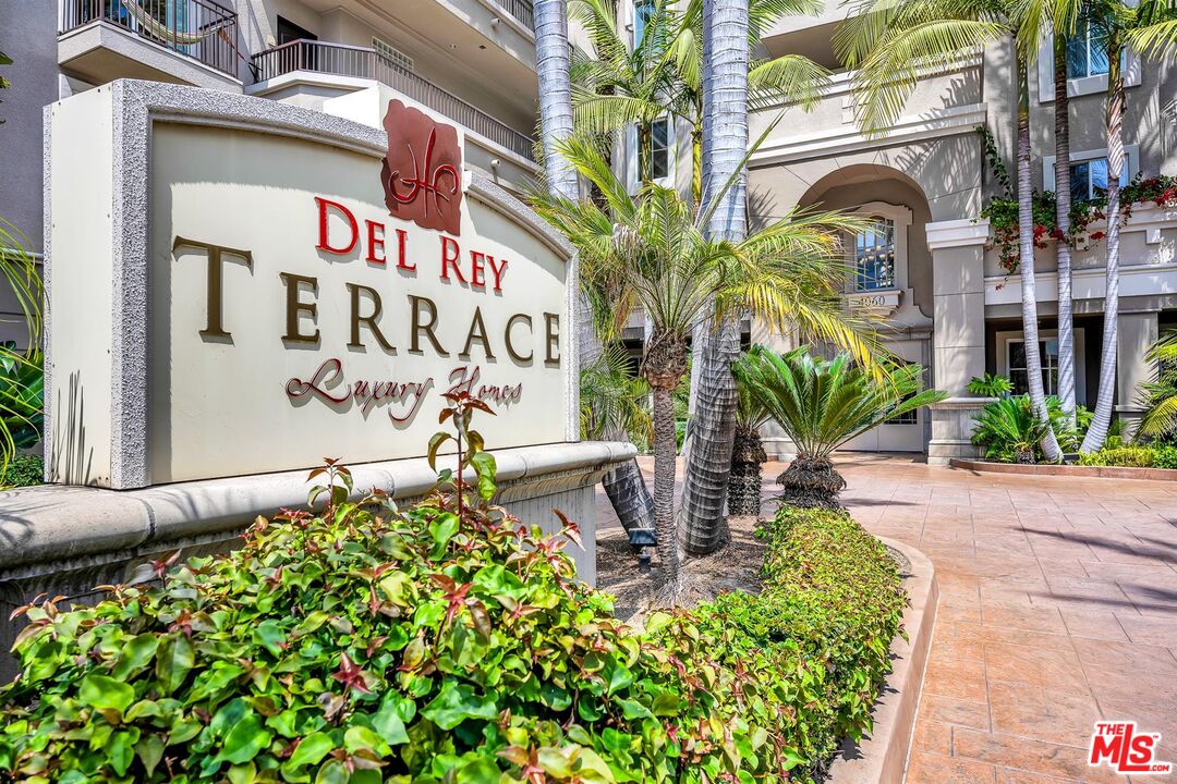 4060 Glencoe Ave Unit: 230