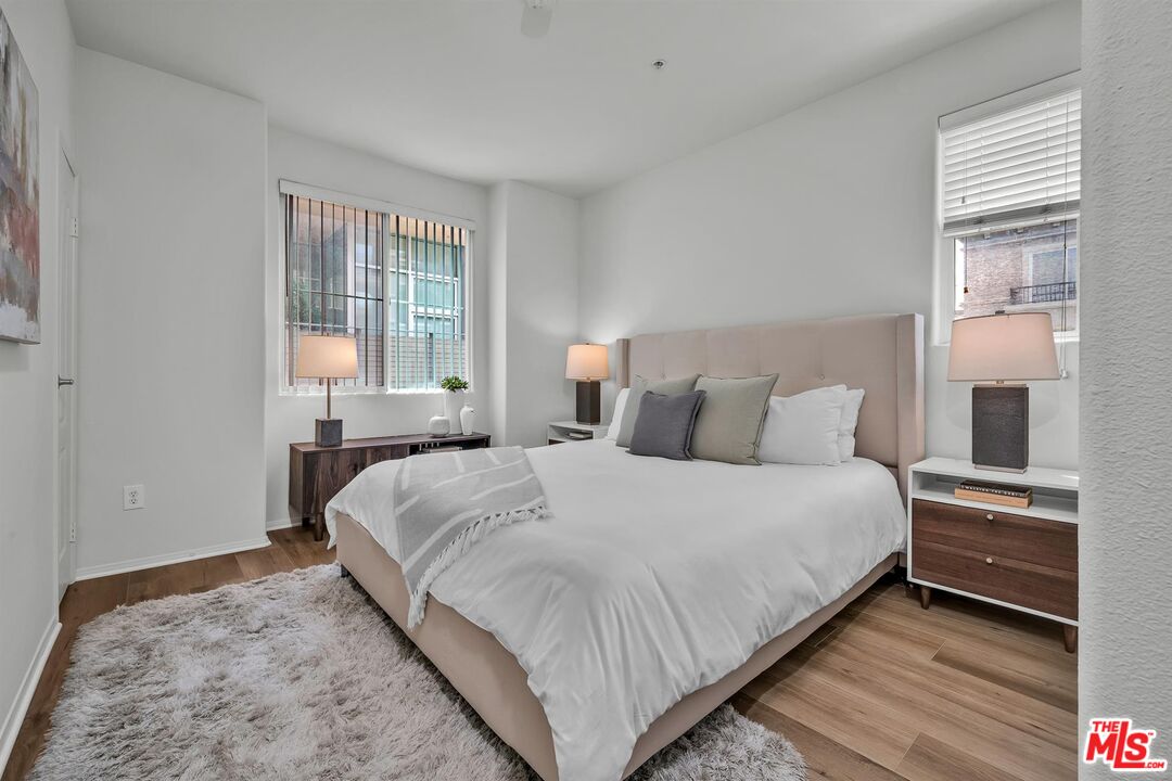 4060 Glencoe Ave Unit: 230