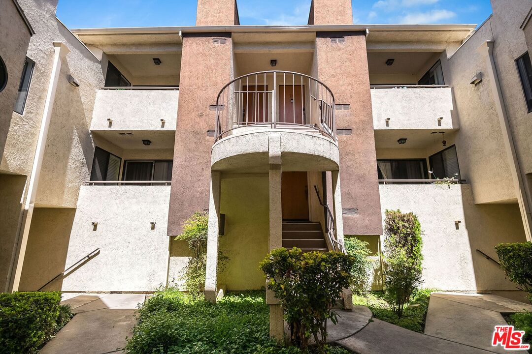 13825 Beaver St Unit: 21