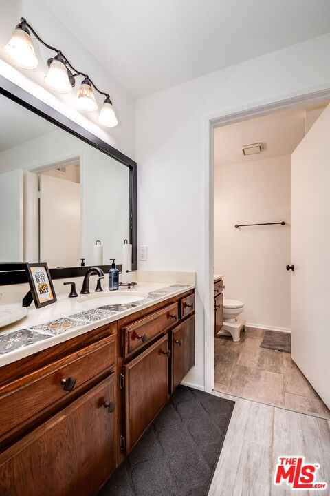 13825 Beaver St Unit: 21