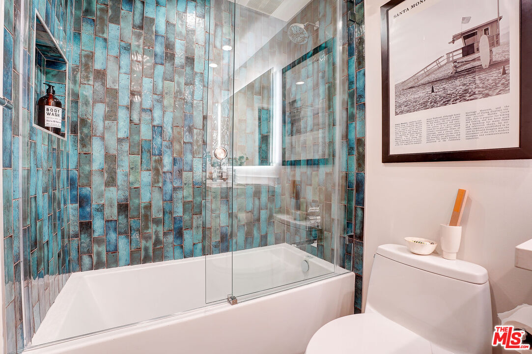 2405 34th St Unit: 9