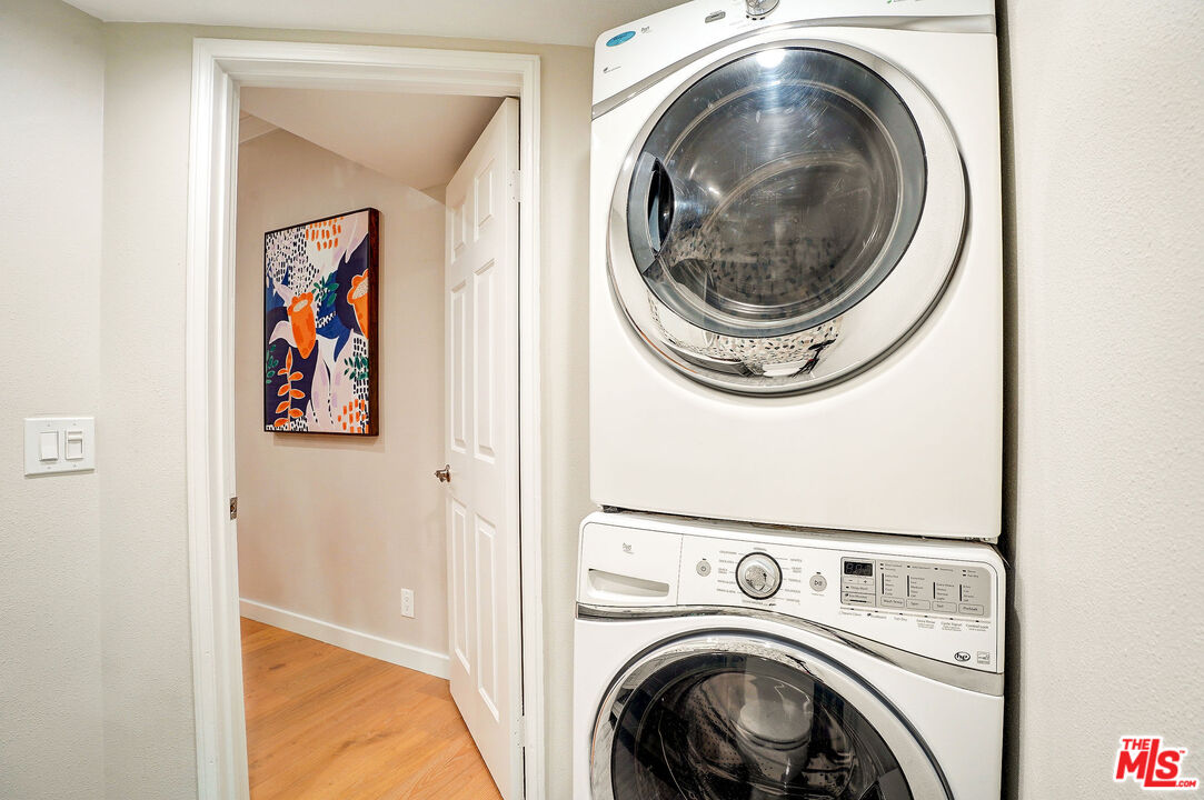 2405 34th St Unit: 9