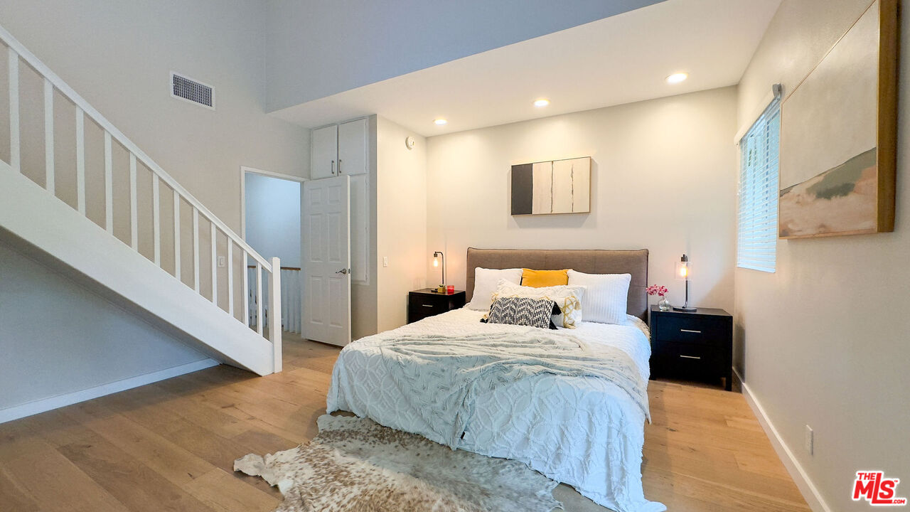 2405 34th St Unit: 9