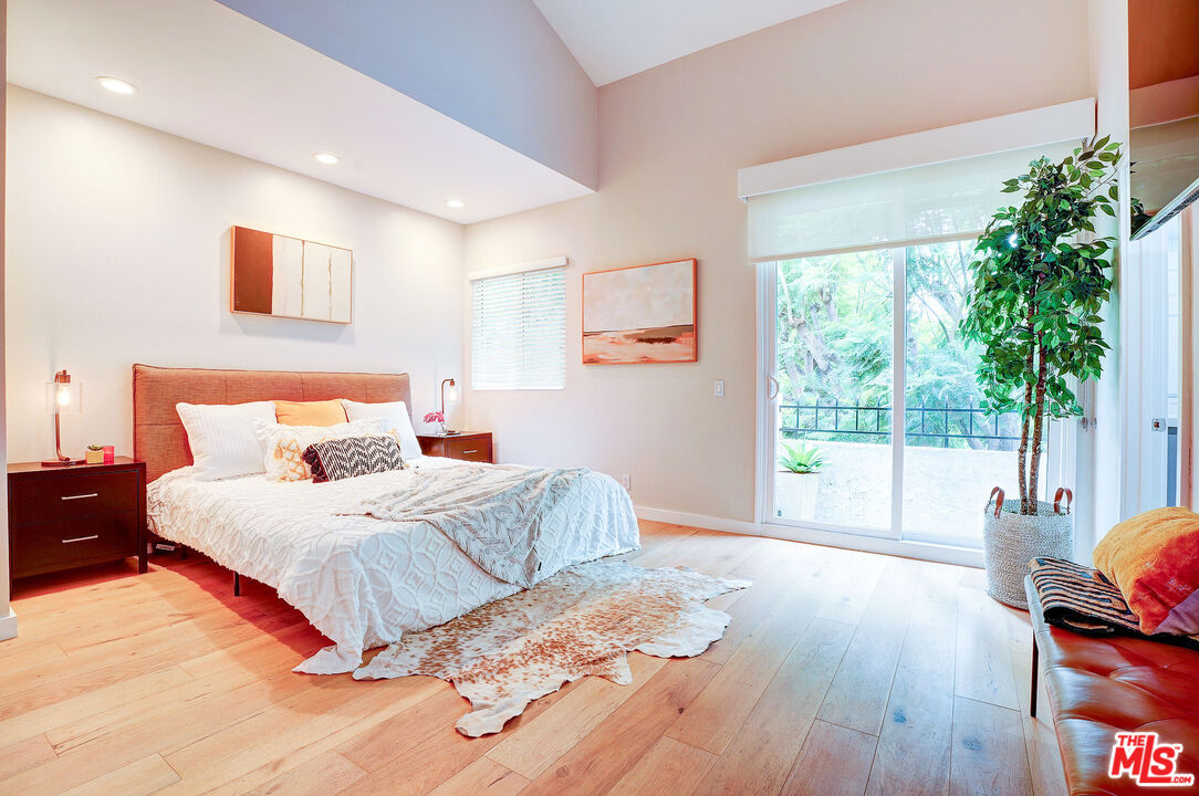 2405 34th St Unit: 9