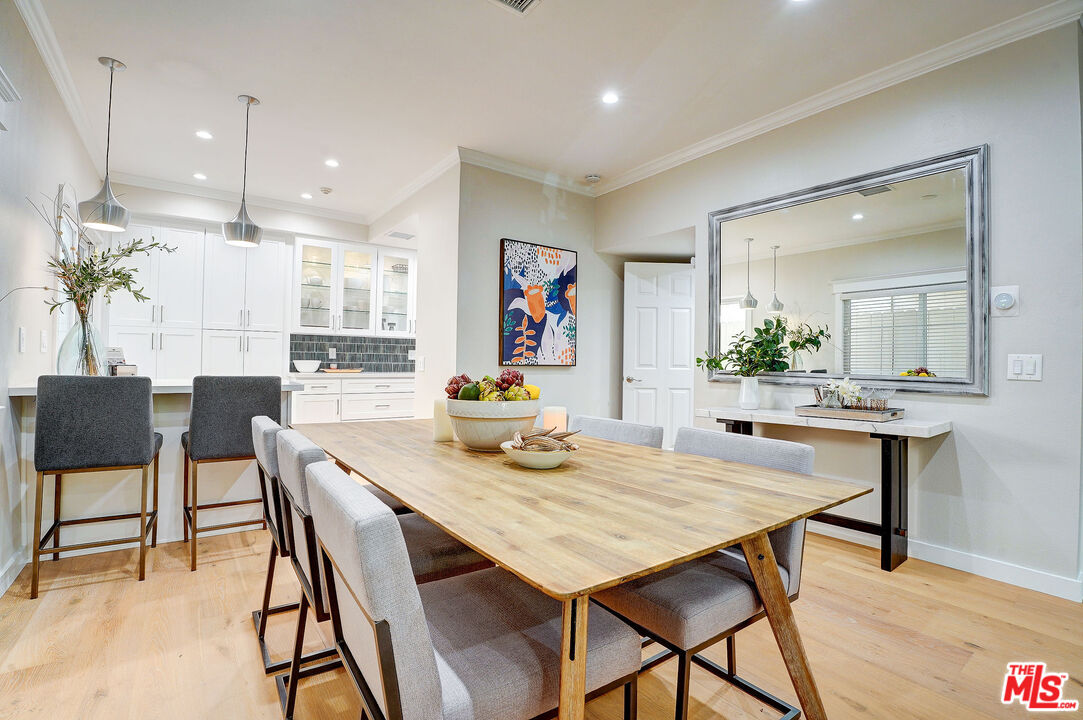 2405 34th St Unit: 9