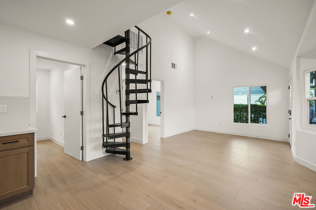 726 Pier Ave Unit: A