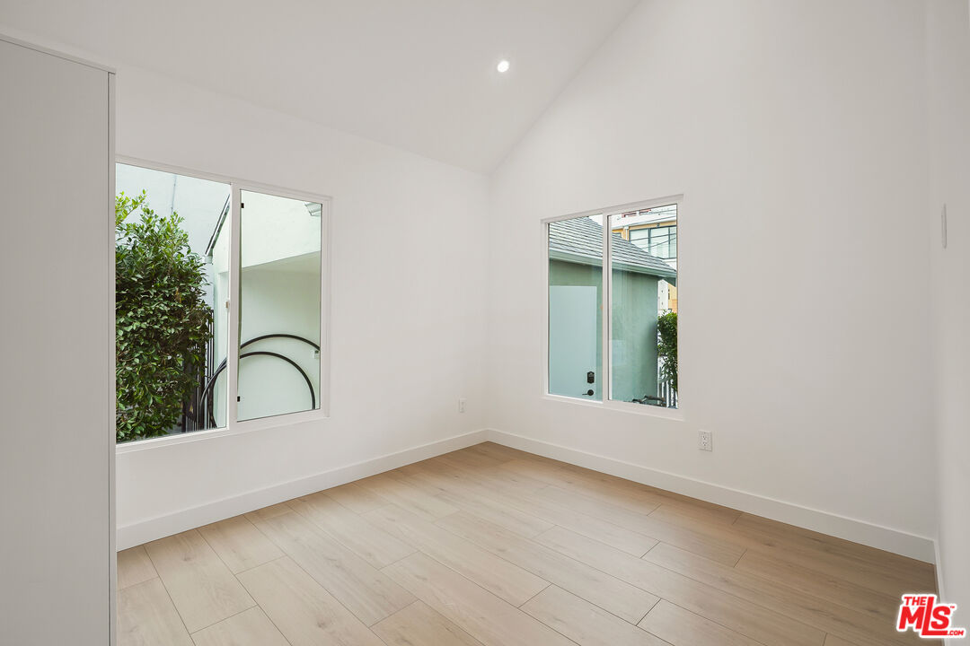 726 Pier Ave Unit: A