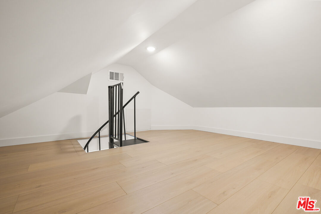 726 Pier Ave Unit: B