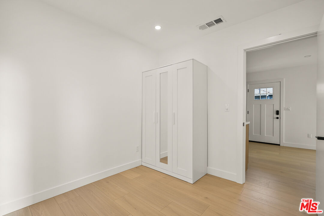 726 Pier Ave Unit: B