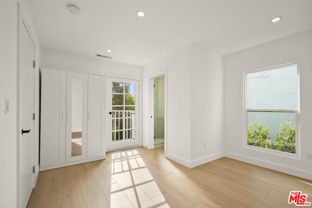 726 Pier Ave Unit: B