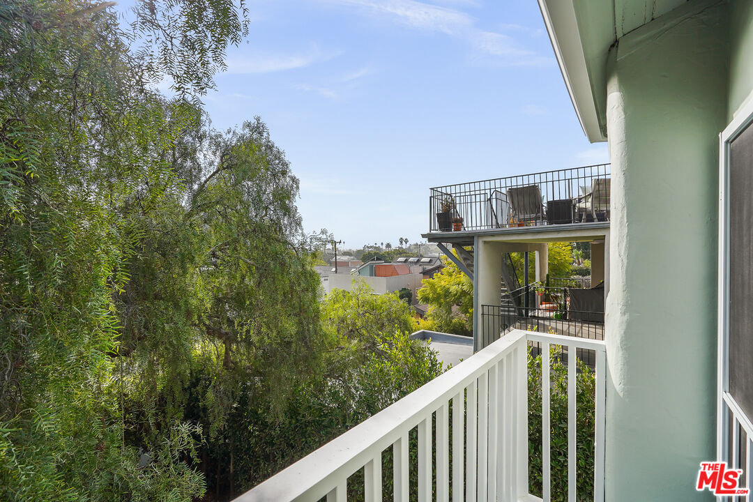 726 Pier Ave Unit: B