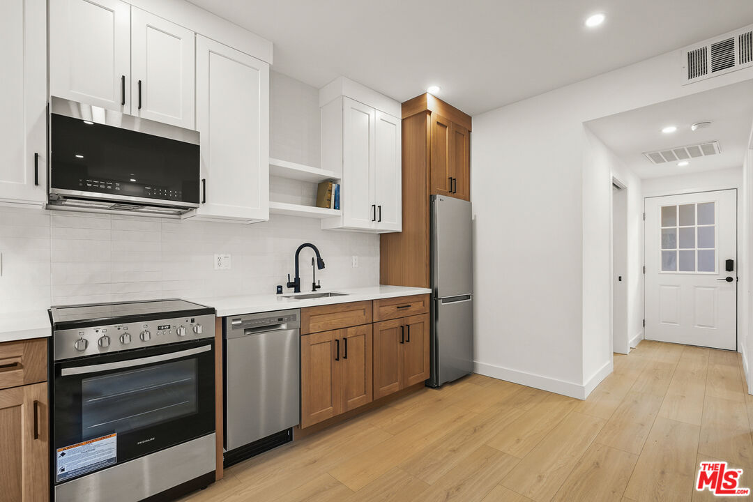 726 Pier Ave Unit: C