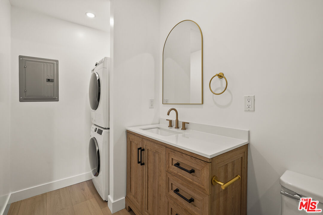 726 Pier Ave Unit: C