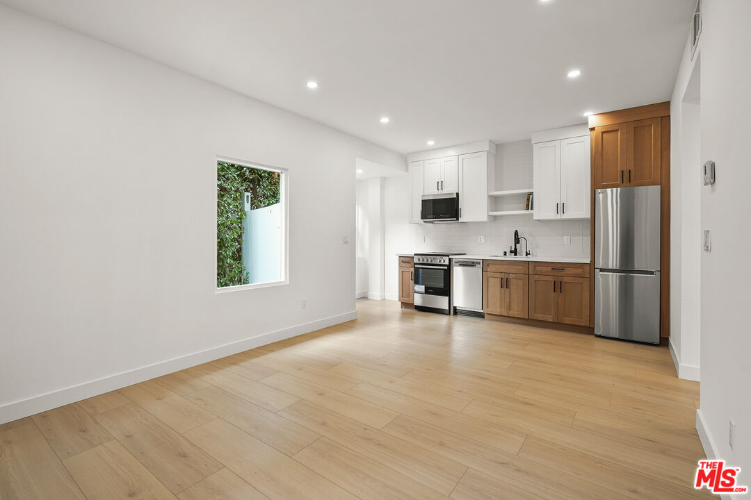 726 Pier Ave Unit: C