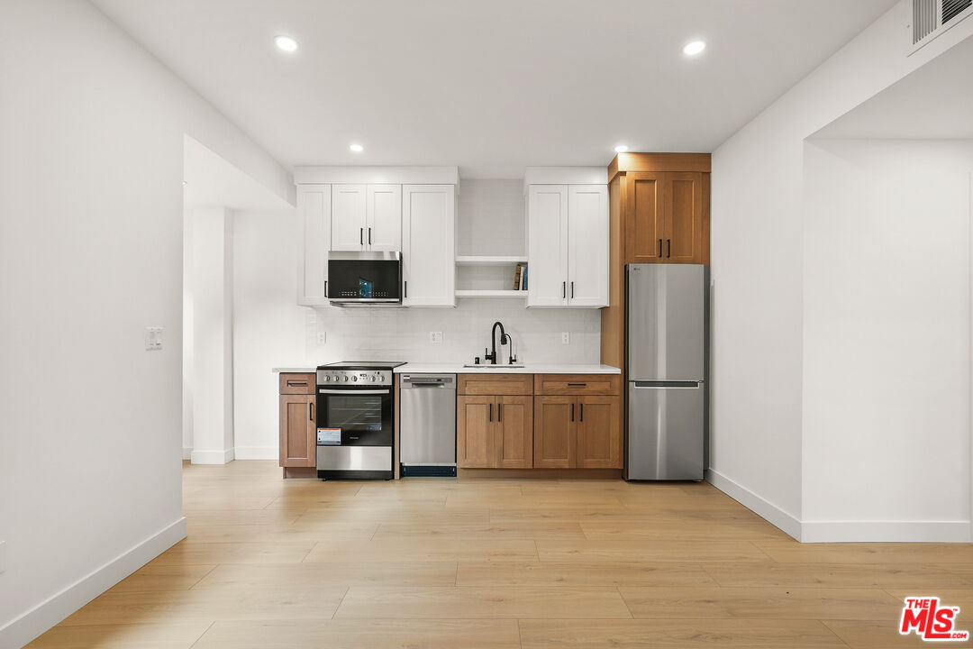 726 Pier Ave Unit: C