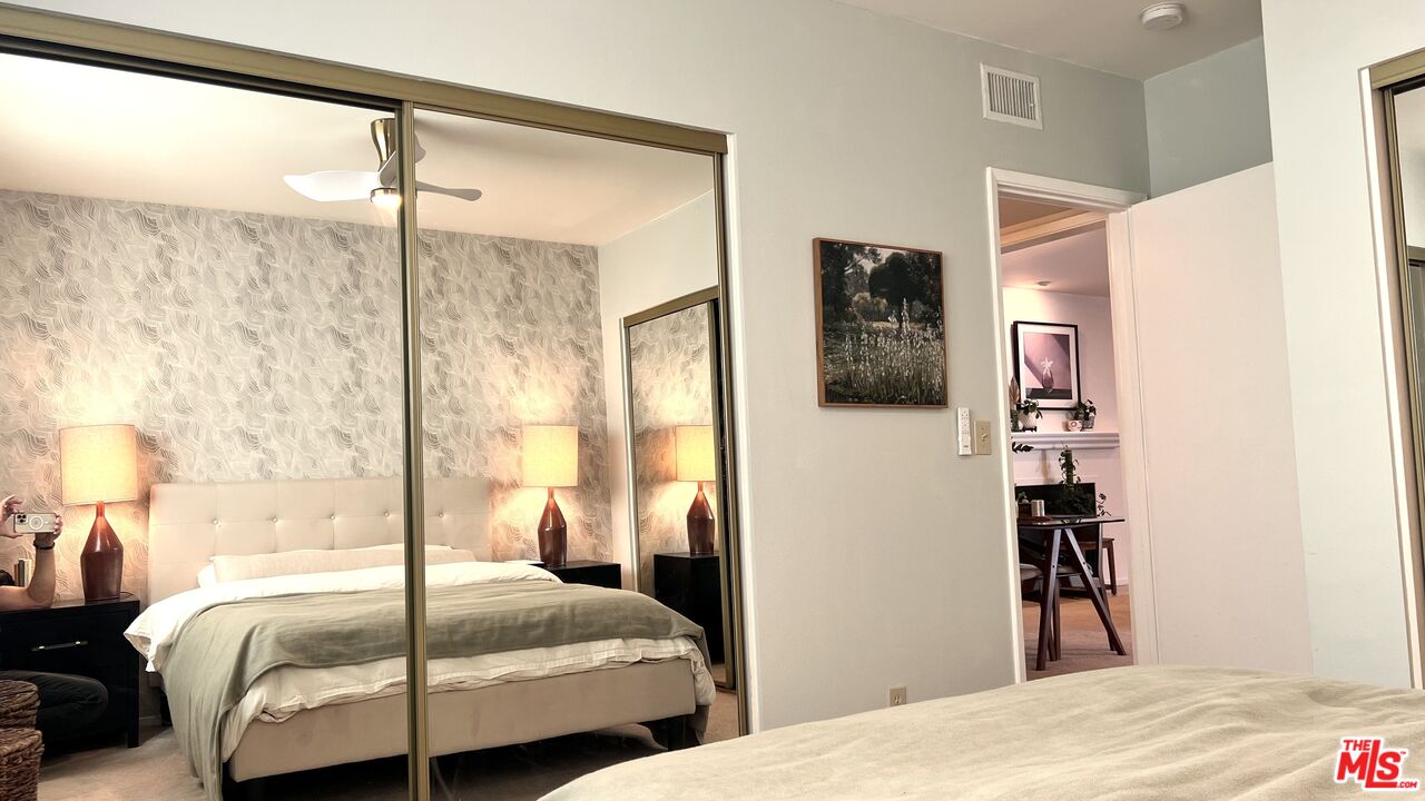 550 N CROFT AVE Unit: 9