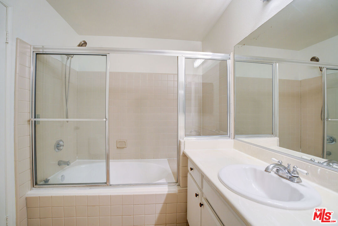 2405 34th St Unit: 31