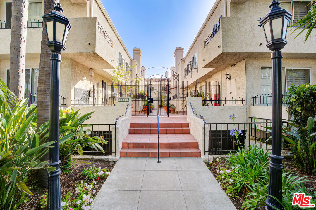 2405 34th St Unit: 31