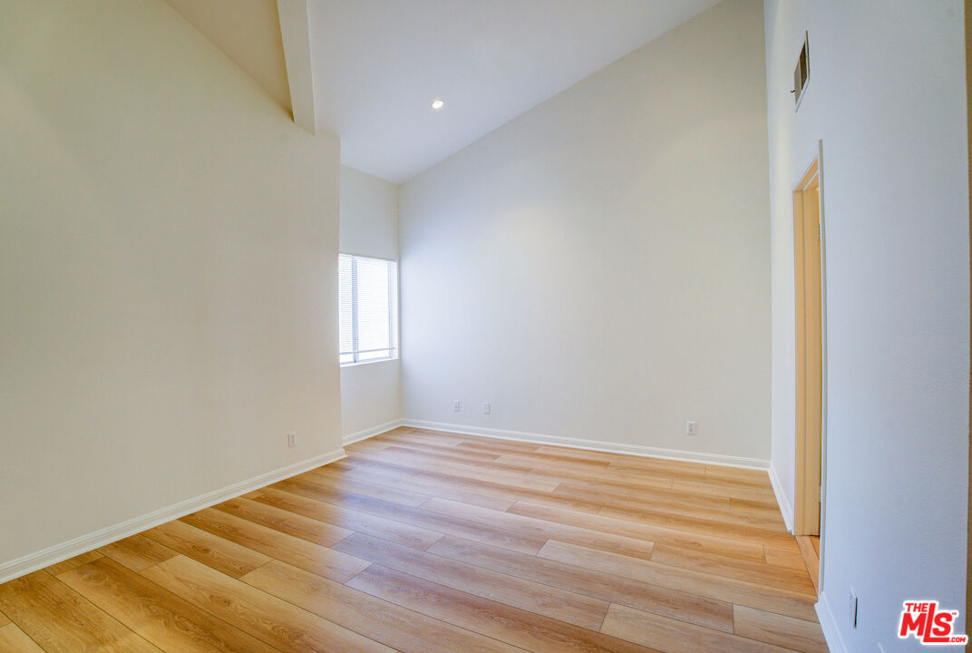 2405 34th St Unit: 31