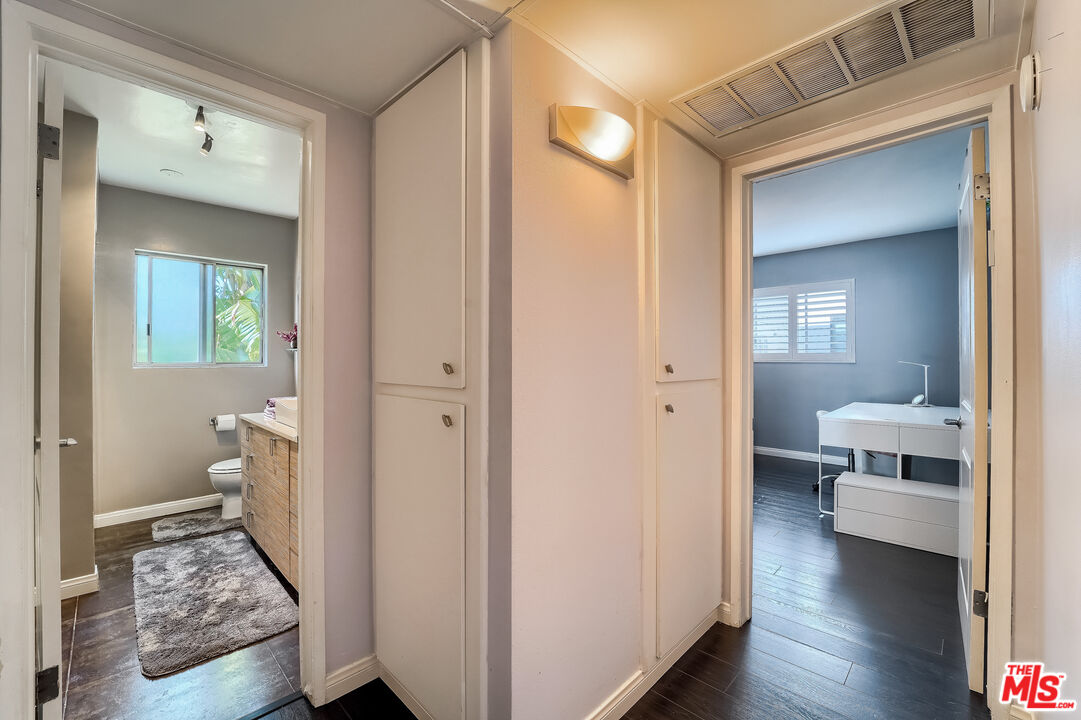 910 S HOLT AVE Unit: 104