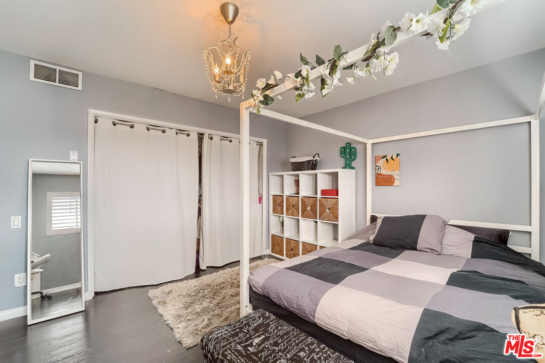 910 S HOLT AVE Unit: 104