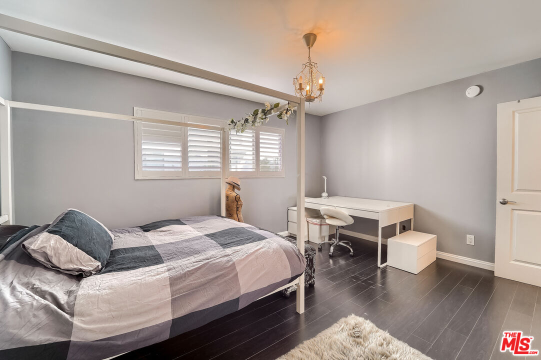 910 S HOLT AVE Unit: 104