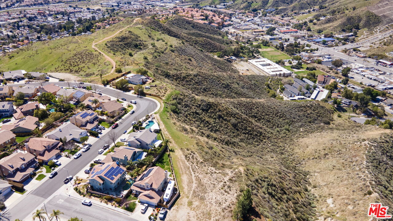 17366 Sierra Hwy