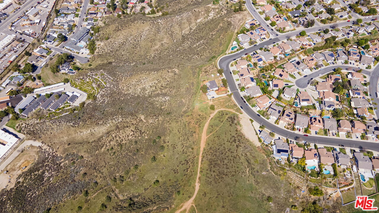 17366 Sierra Hwy