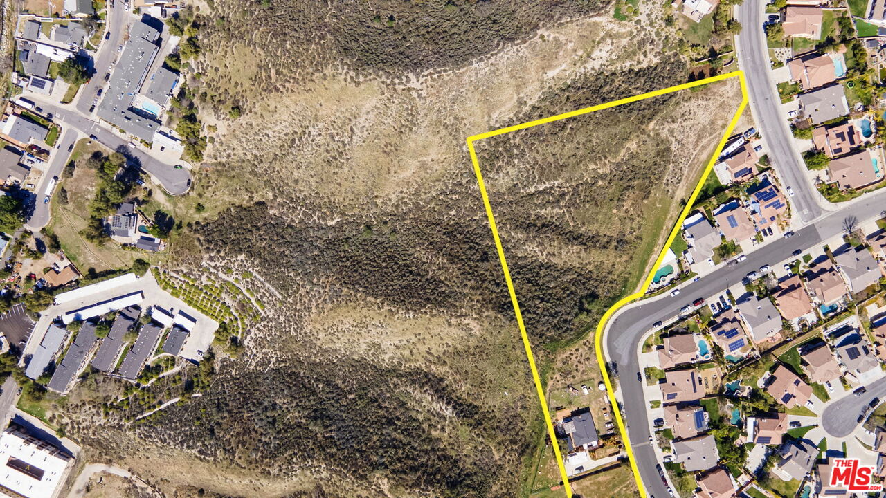17366 Sierra Hwy