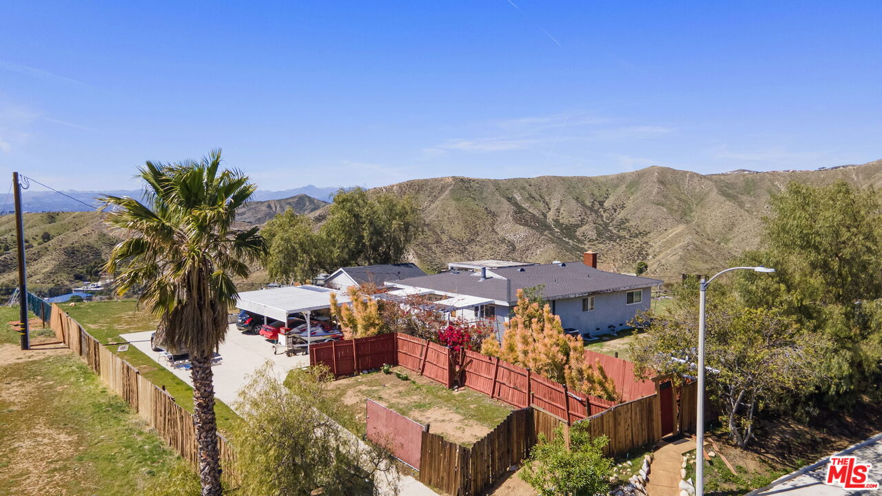 17366 Sierra Hwy