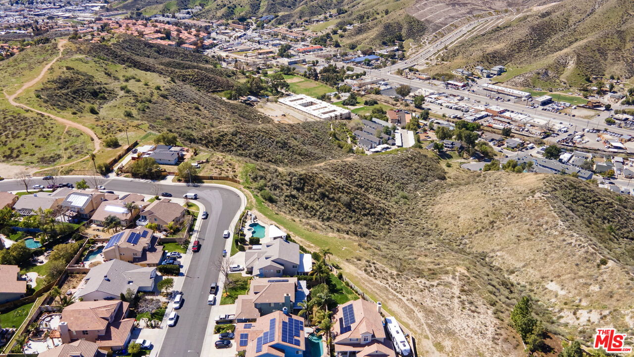 17366 Sierra Hwy