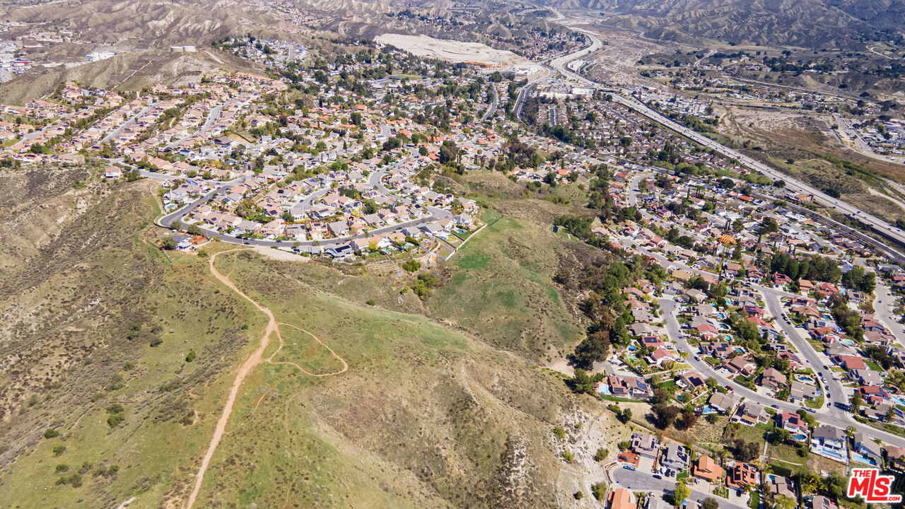 17366 Sierra Hwy