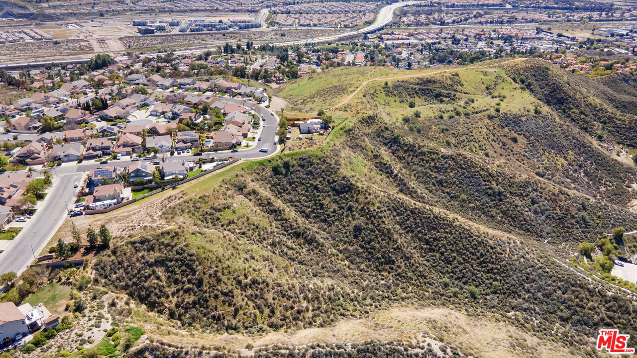 17366 Sierra Hwy