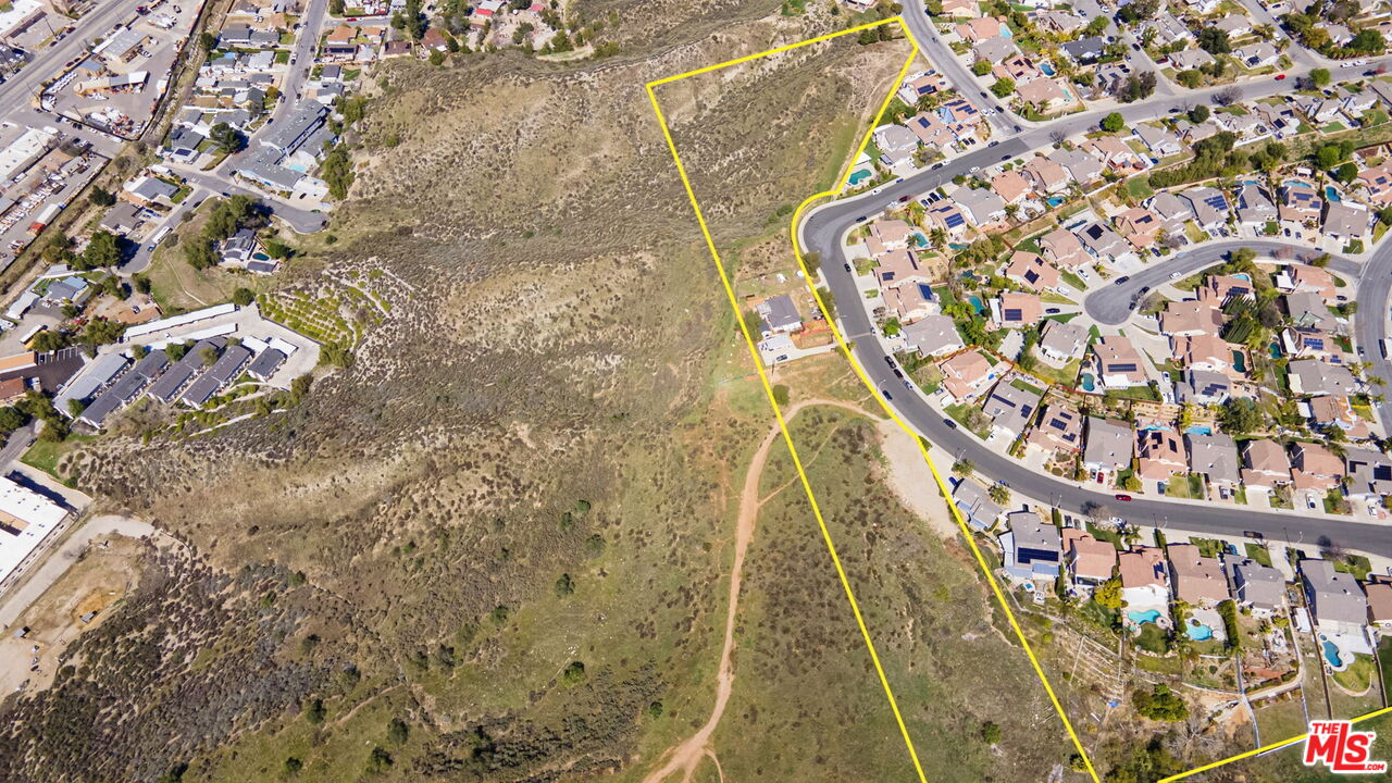 17366 Sierra Hwy