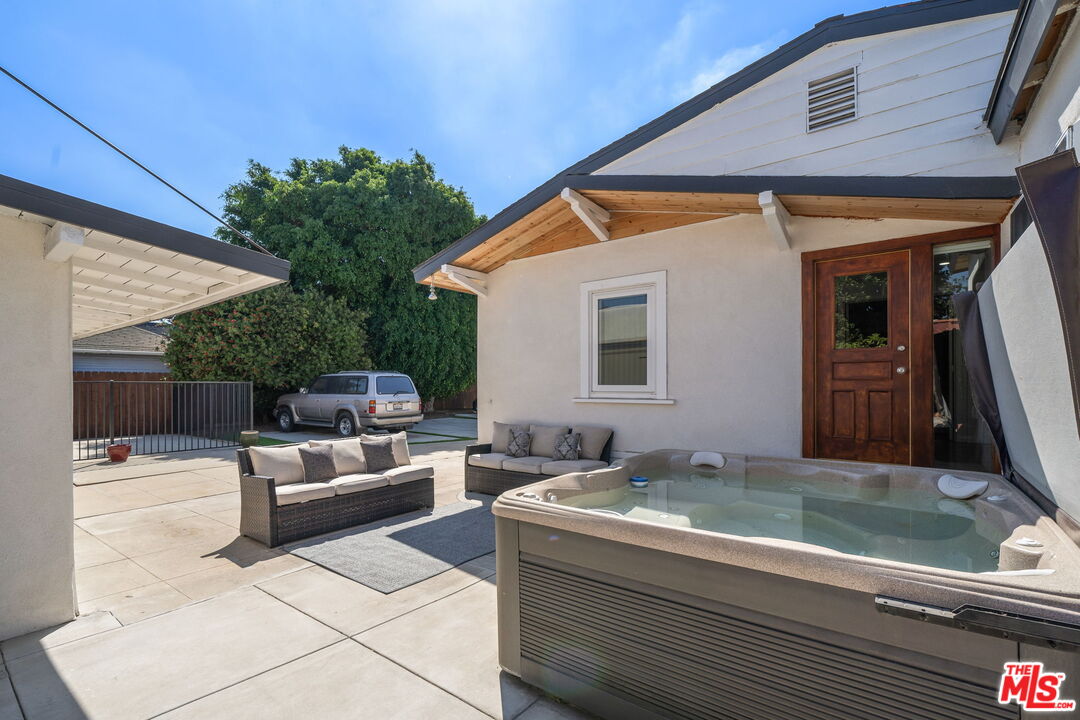 519 Elm Ave