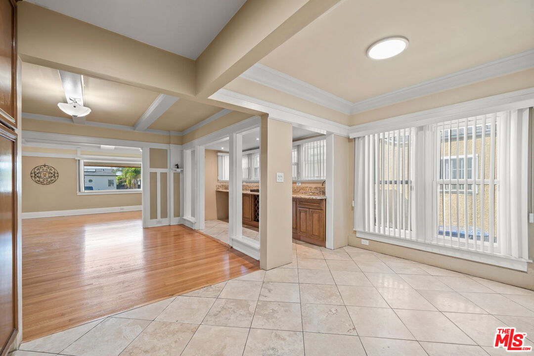 519 Elm Ave