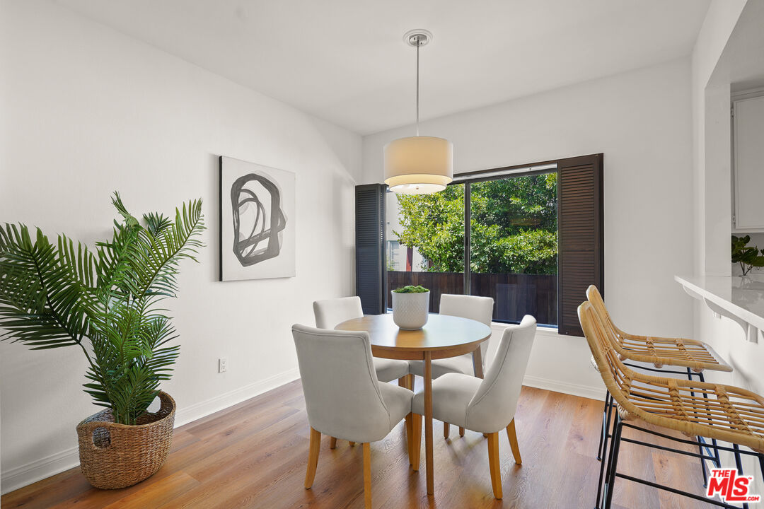 1655 Greenfield Ave Unit: 3