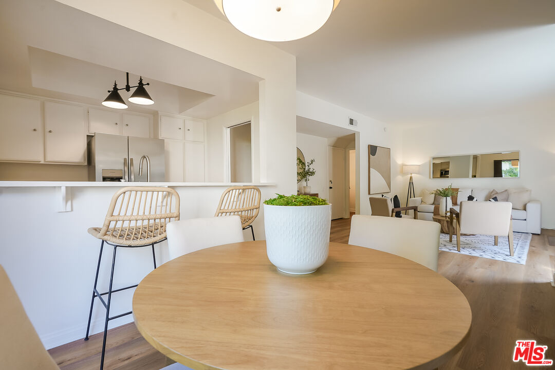 1655 Greenfield Ave Unit: 3