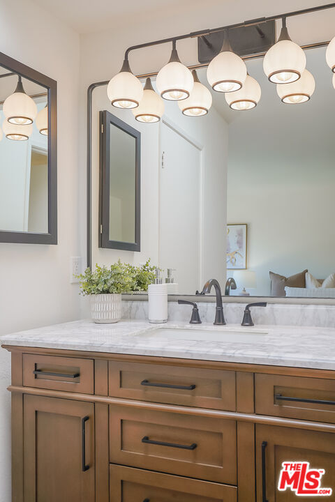 1655 Greenfield Ave Unit: 3