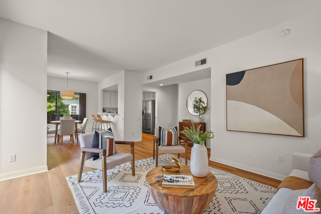 1655 Greenfield Ave Unit: 3