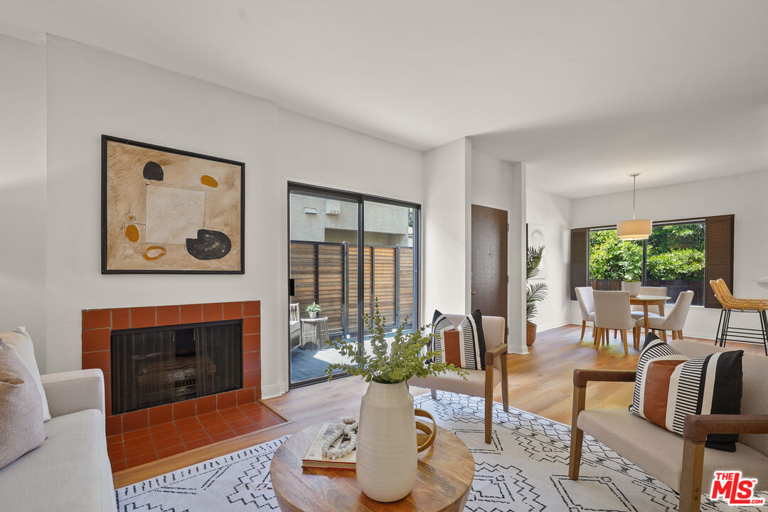 1655 Greenfield Ave Unit: 3