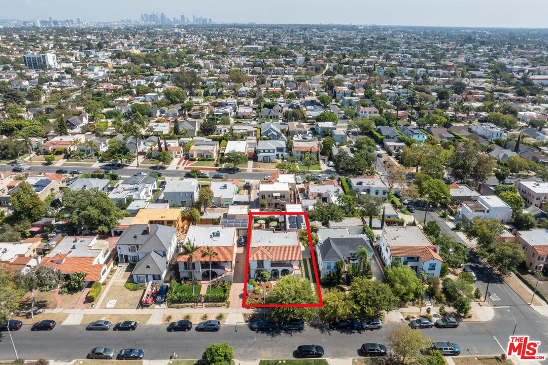 1556 S Ogden Dr